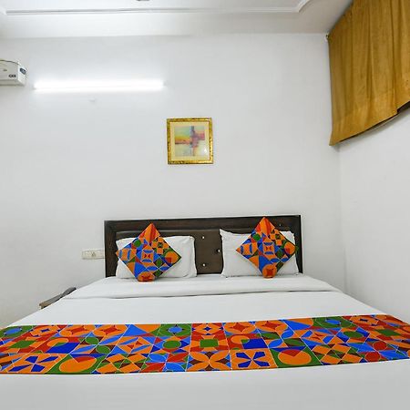 Fabexpress Diamond Sec 45 Hotel Chandīgarh Екстериор снимка