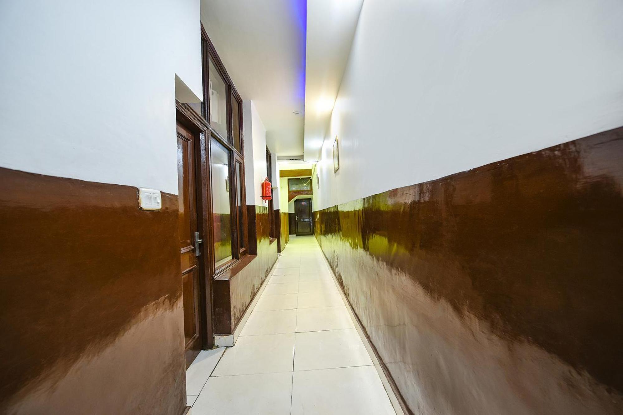 Fabexpress Diamond Sec 45 Hotel Chandīgarh Екстериор снимка