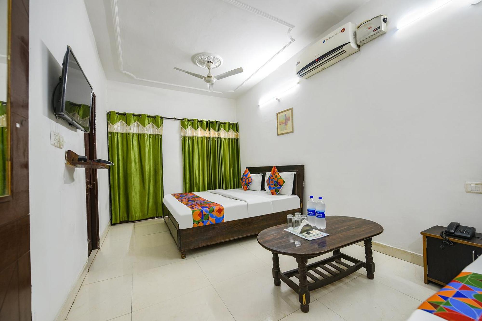 Fabexpress Diamond Sec 45 Hotel Chandīgarh Екстериор снимка