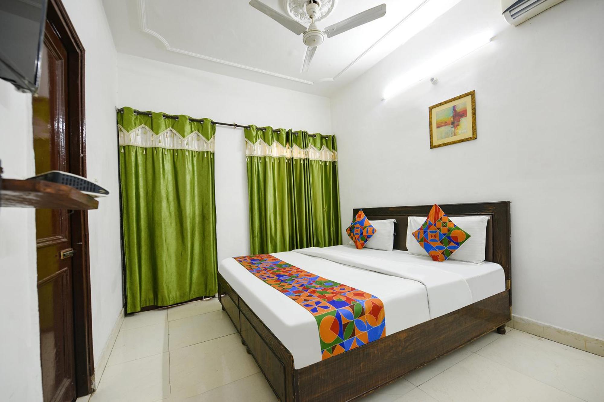 Fabexpress Diamond Sec 45 Hotel Chandīgarh Екстериор снимка